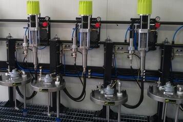 (1) Standard-Kolbenpumpe (1) Standard-Kolbenpumpe